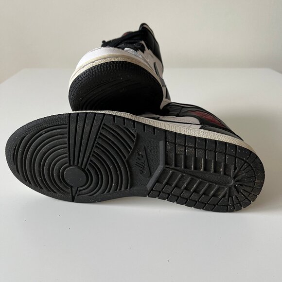 Nike Air Jordan 1 Mid Reverse Black Toe AJ1 White Black 7.0 Womens Sneaker rare main image 5